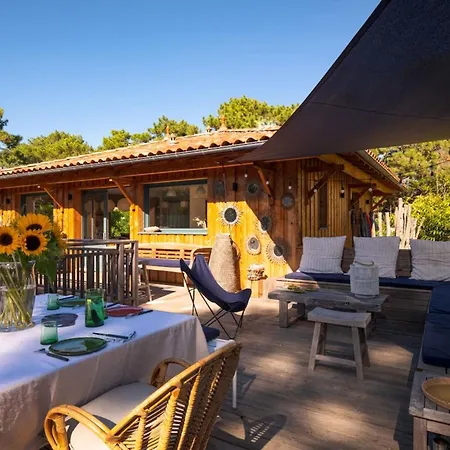 Premium 10 Pers Piscine Chauffée Cœur Capferret *